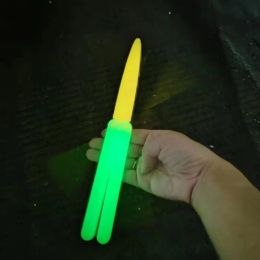 Luminous Butterfly Radish Knife Model Folding Toy (Option: Radish Knife Luminous Style)